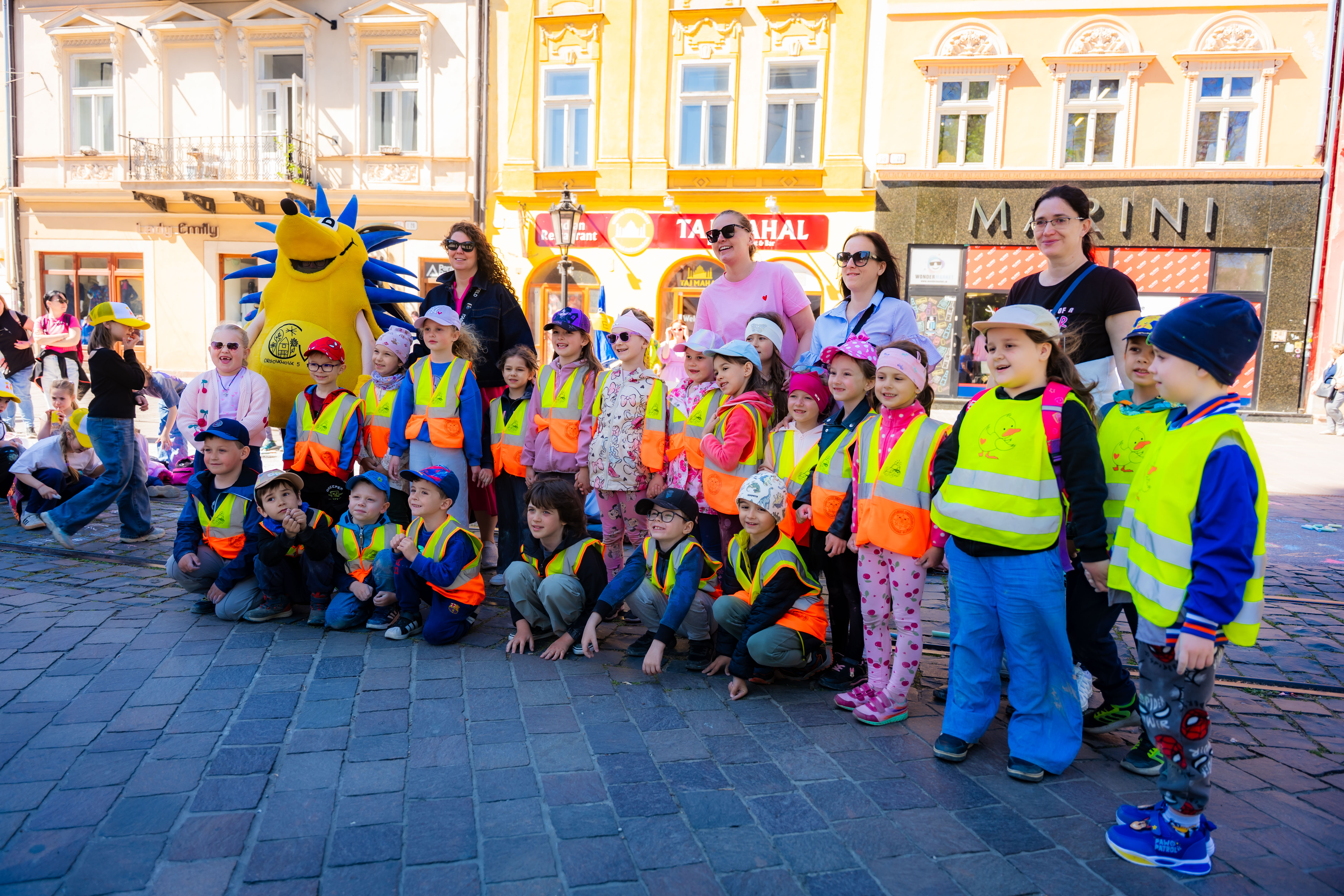 Oslavy Dna mesta Kosice - Farebny chodnik-1-15